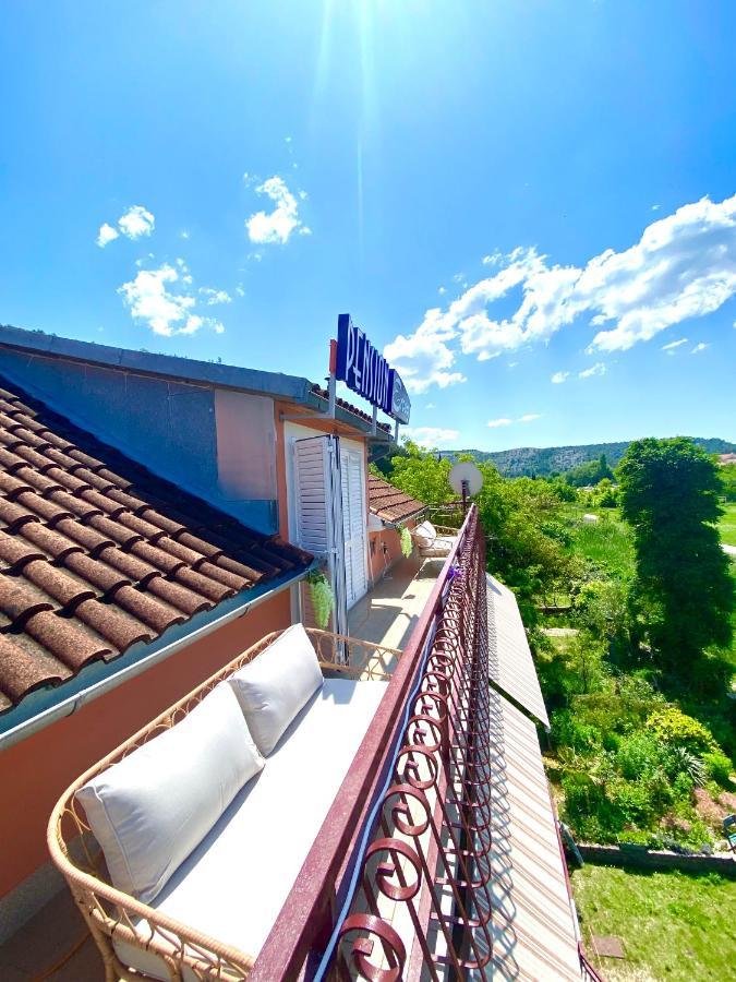 Casa Erceg Amor Vincit Omnia Skradin Buitenkant foto