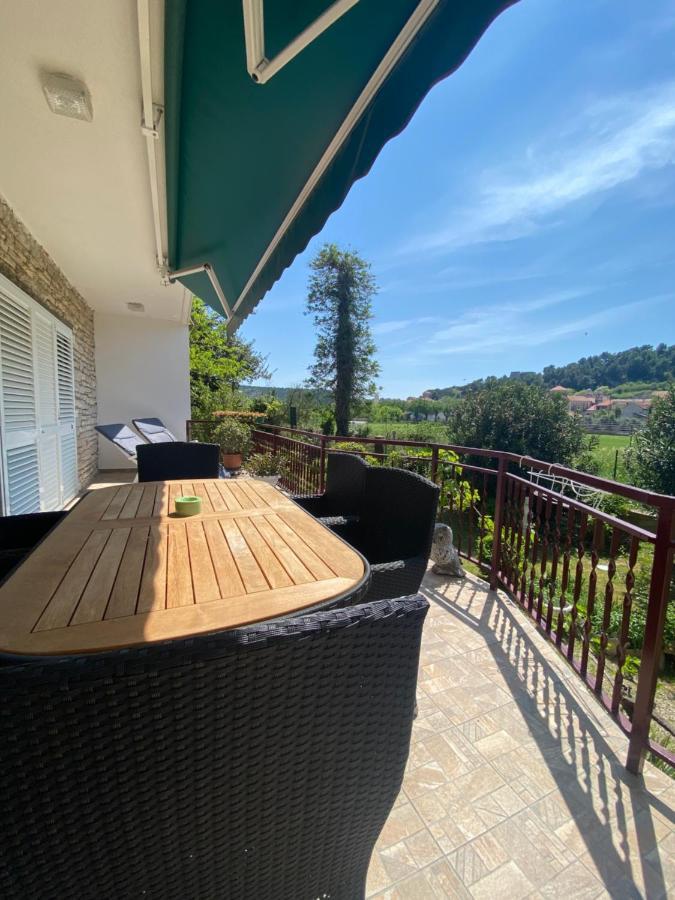 Casa Erceg Amor Vincit Omnia Skradin Buitenkant foto