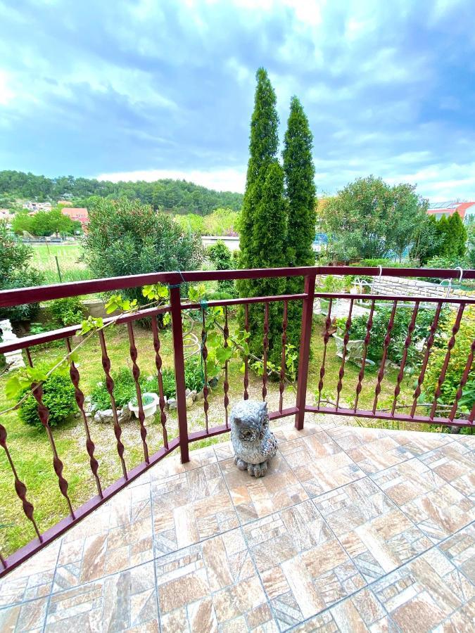 Casa Erceg Amor Vincit Omnia Skradin Buitenkant foto