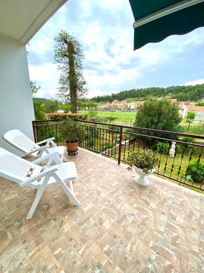 Casa Erceg Amor Vincit Omnia Skradin Buitenkant foto